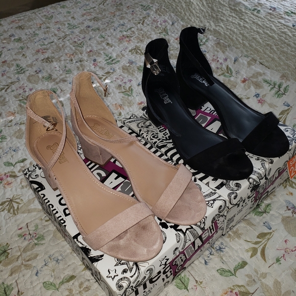 Shoes - Picture 4 of 4